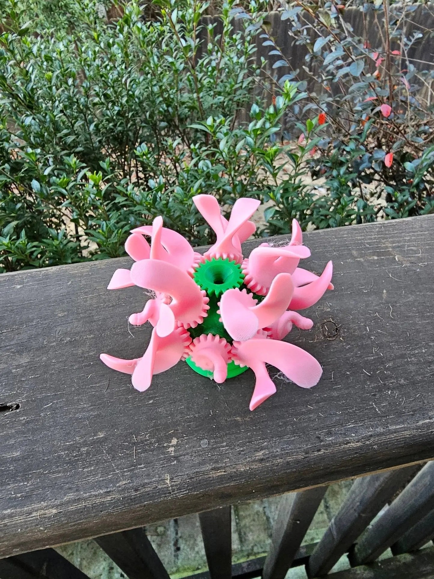 BloomSpin Flower Gear Fidget Spinner – Rotating Petal Mechanism | ADHD Sensory Desk Toy